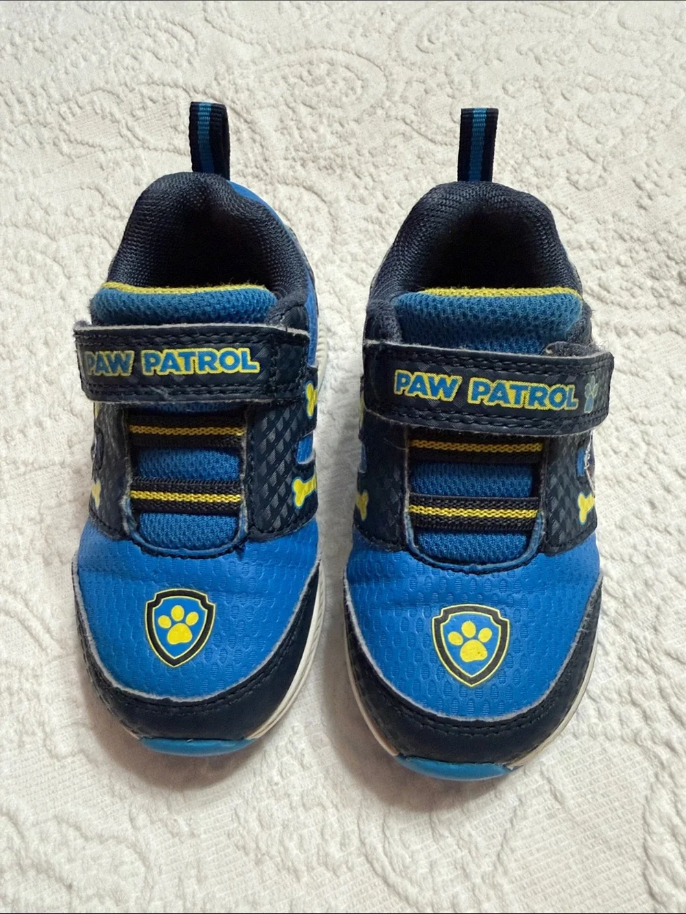 Paw Patrol Sneakers Size 7 Toddler with LIGHT UP Character Graphics